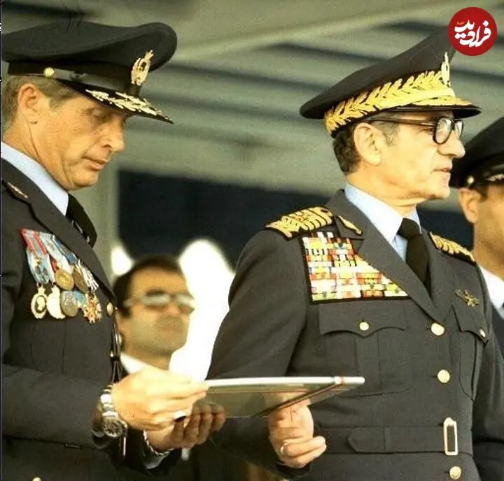 تصویری کمتر دیده‌شده از نادر جهانبانی در کنار محمدرضا پهلوی