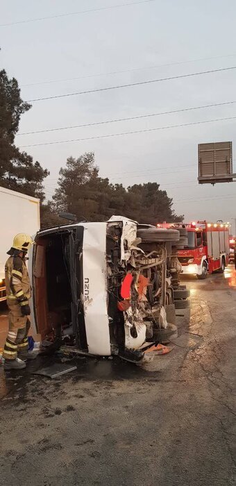 واژگونی مینیبوس در صالحآباد با ۶ مصدوم! +عکس واژگونی مینیبوس