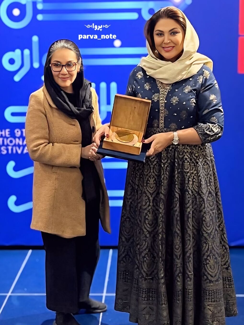 عکس| حضور «لاله اسکندری» با استایل سنتی در بزرگداشت خود