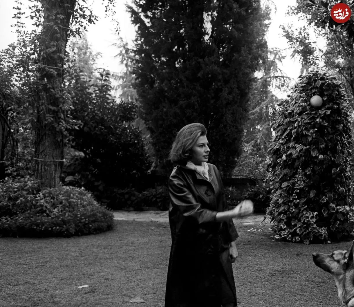 تصاویر کمتر دیدهشده از ثریا اسفندیاری در رم ثریا اسفندیاری در رم