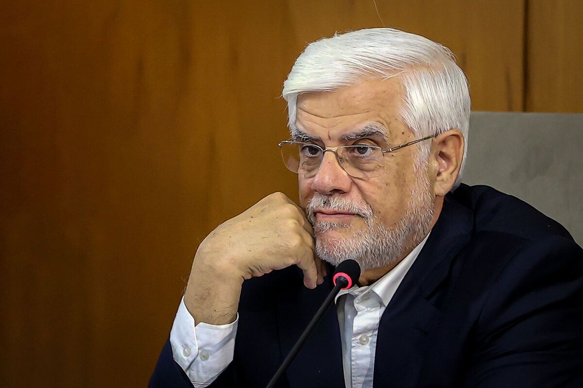 واکنش روزنامه حضرتی به شایعه استعفای عارف؛ او نقطه قوت کابینه است عارف