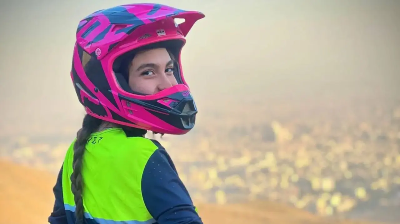 حادثه در پیست آزادی؛ النا معدنی‌پور قهرمان موتورسواری به کما رفت