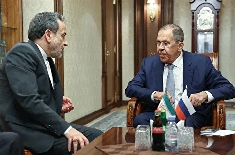 گفت‌وگوی تلفنی لاوروف و عراقچی