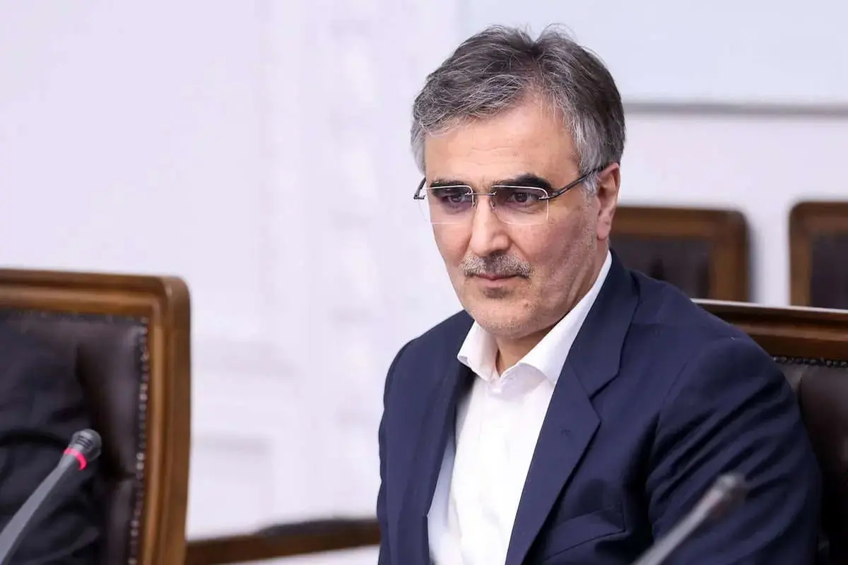 فرزین به کمیسیون اصل نود درباره انحلال بانک آینده گزارش داد فرزین به کمیسیون اصل نود درباره انحلال بانک آینده گزارش داد