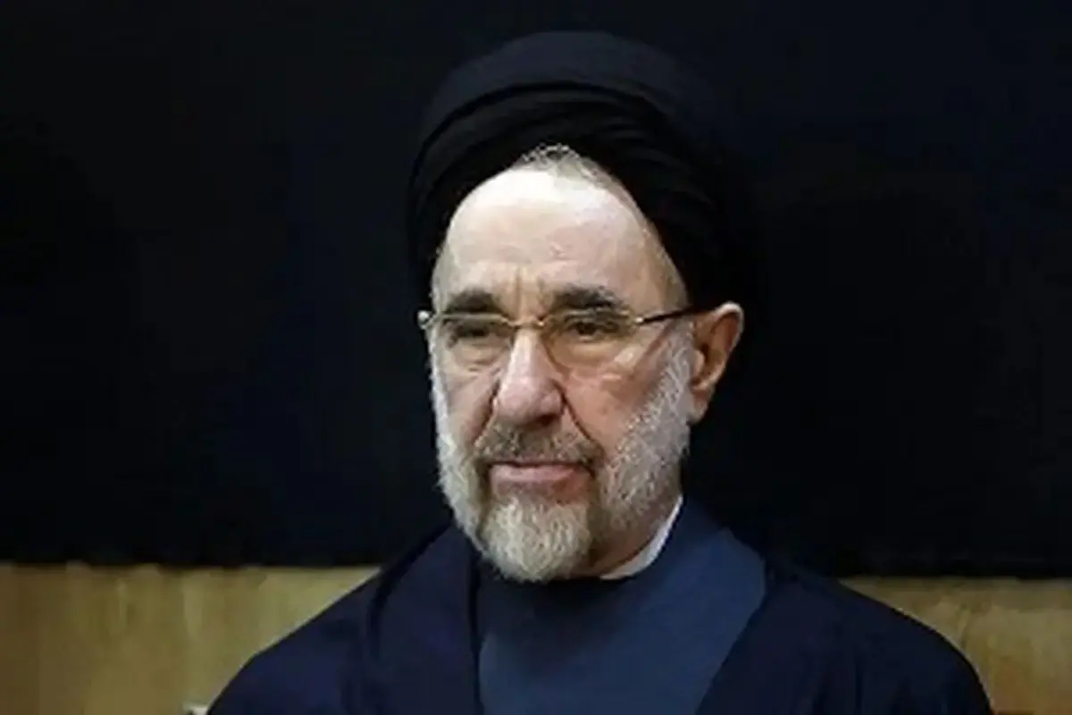 تصاویری از حضور محمد خاتمی در باغ دولت آباد یزد وایرال شد