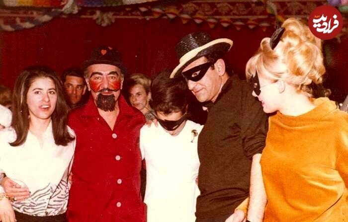 تصویر کمتر دیدهشده اردشیر زاهدی در جشن بالماسکه دهه ۵۰ تصویر کمتر دیدهشده اردشیر زاهدی در جشن بالماسکه دهه ۵۰