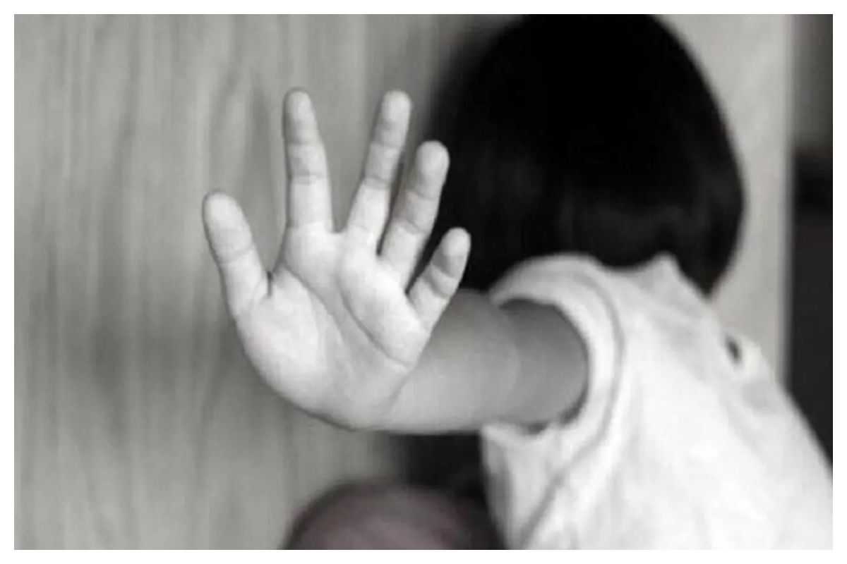 واکنش بهزیستی به کودکآزاری در کلاردشت؛ انحلال مرکز و شکایت قضایی واکنش بهزیستی به کودکآزاری در کلاردشت؛ انحلال مرکز و شکایت قضایی