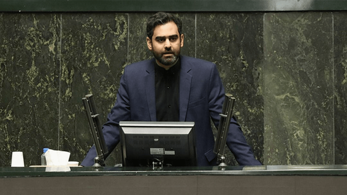 واکنش جالب یک طنزپرداز به اظهارات ثابتی درباره روحانی