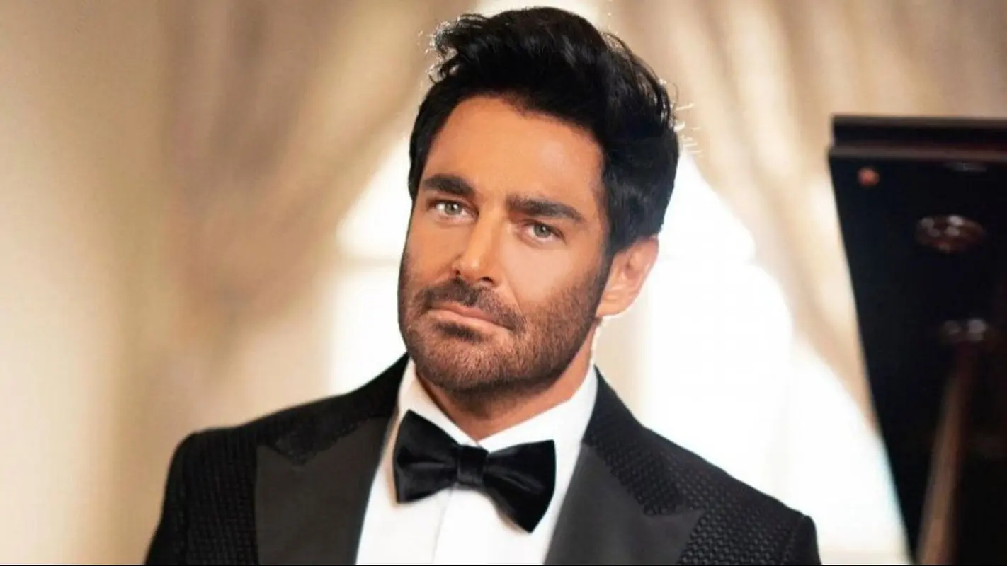 محمدرضا گلزار با راکت ۳۰ میلیونی‌اش! +عکس