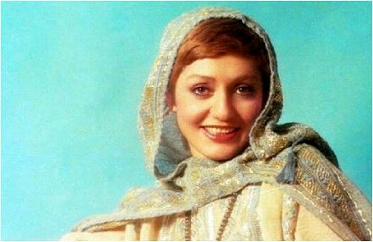 عکس‌های نادر گوگوش در لباس محلی؛ ۲۰ سالگی در سال ۱۳۴۹