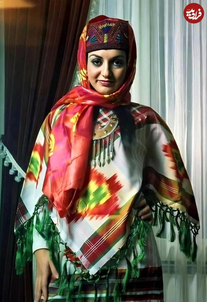 عکس‌های نادر گوگوش در لباس محلی؛ ۲۰ سالگی در سال ۱۳۴۹