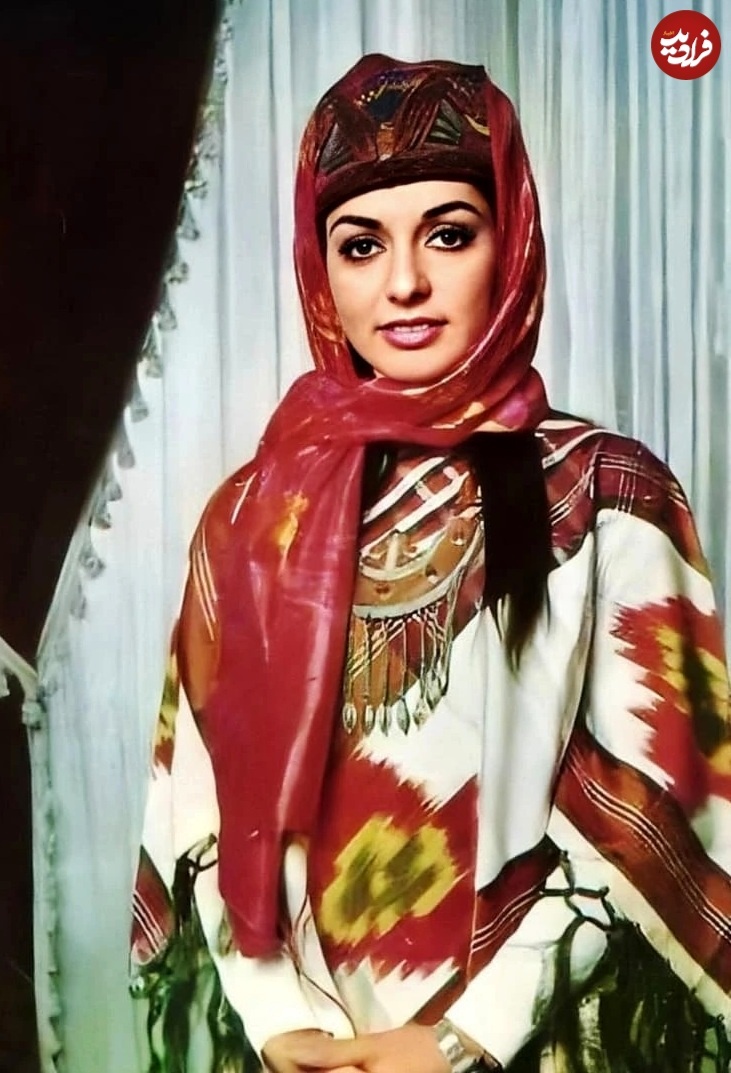 عکس‌های نادر گوگوش در لباس محلی؛ ۲۰ سالگی در سال ۱۳۴۹