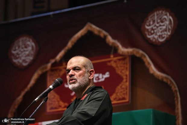 سردار وحیدی جانشین ستاد کل نیروهای مسلح شد سردار وحیدی جانشین ستاد کل نیروهای مسلح شد