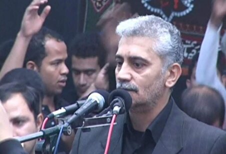 ببینید| اعتراض مداح خرمشهری به فقر در مراسم آزادسازی خرمشهر