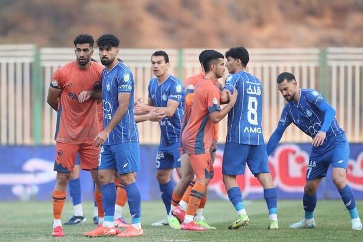 گل سالم پادیاب به استقلال مردود شد؛ اعتراضها به داوری بالا گرفت استقلال و پادیاب