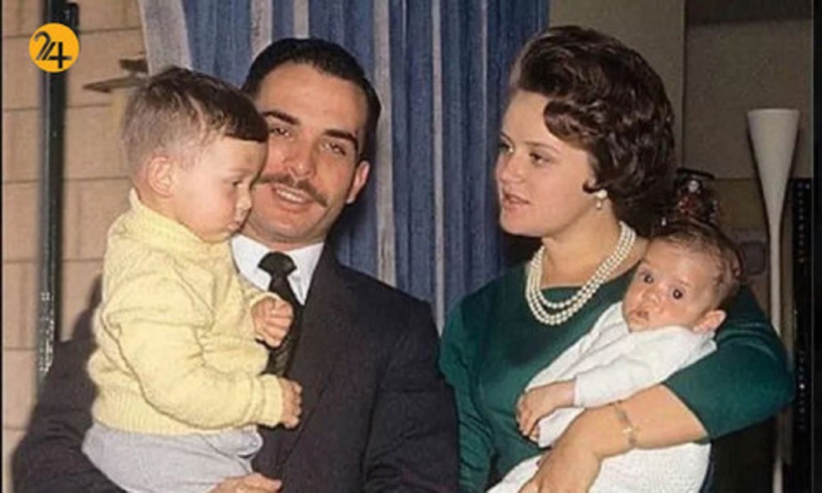 تصویر تاریخی از ورود پادشاه اردن و همسرش به مراسم ازدواج کنستانتین دوم