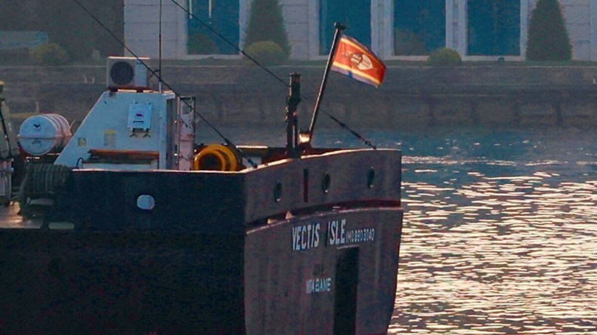 ماجرای توقیف نفتکش اسواتینی در تنگه هرمز چیست؟