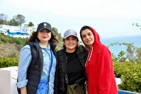 عکس| سفر گروهی بازیگران سینما به شمال آفریقا | نرگس محمدی و الیکا عبدالرزاقی در محله معروف تونس