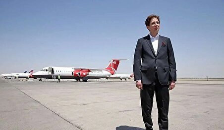 ببینید| سلفی بابک زنجانی با لشکر رانندگان تاکسی های اینترنتی اش