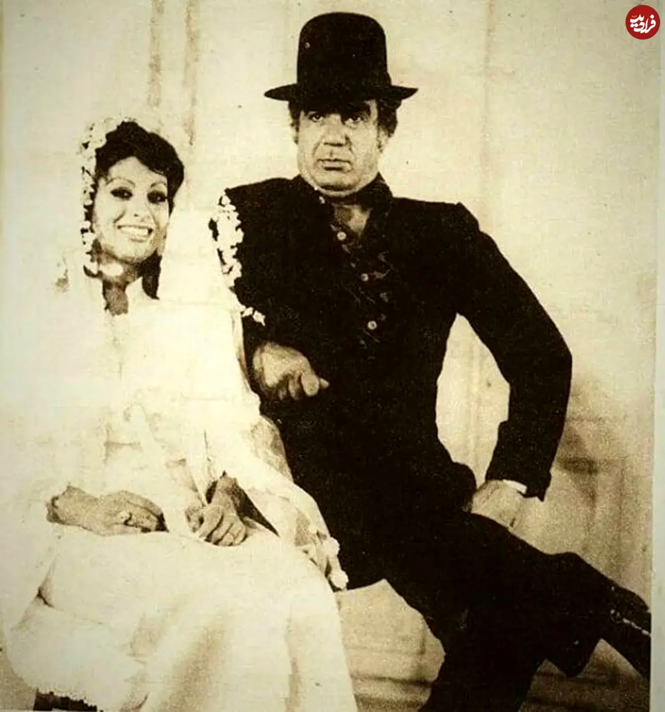 عکس کمتر دیدهشده از مرجانِ ۲۶ ساله در کنار ناصر ملکمطیعی؛ سال ۱۳۵۳ مرجان در کنار ناصر ملکمطیعی