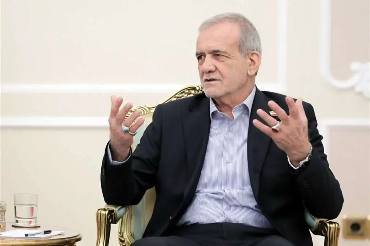 تصاویری از حضور پزشکیان در مراسم روز دانشجو دانشگاه شهید بهشتی