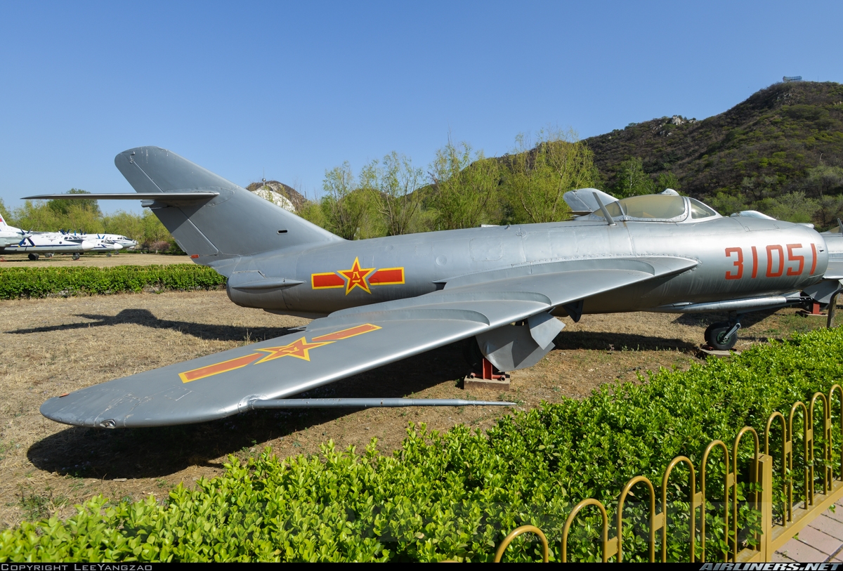 جنگنده جی-۵ چین