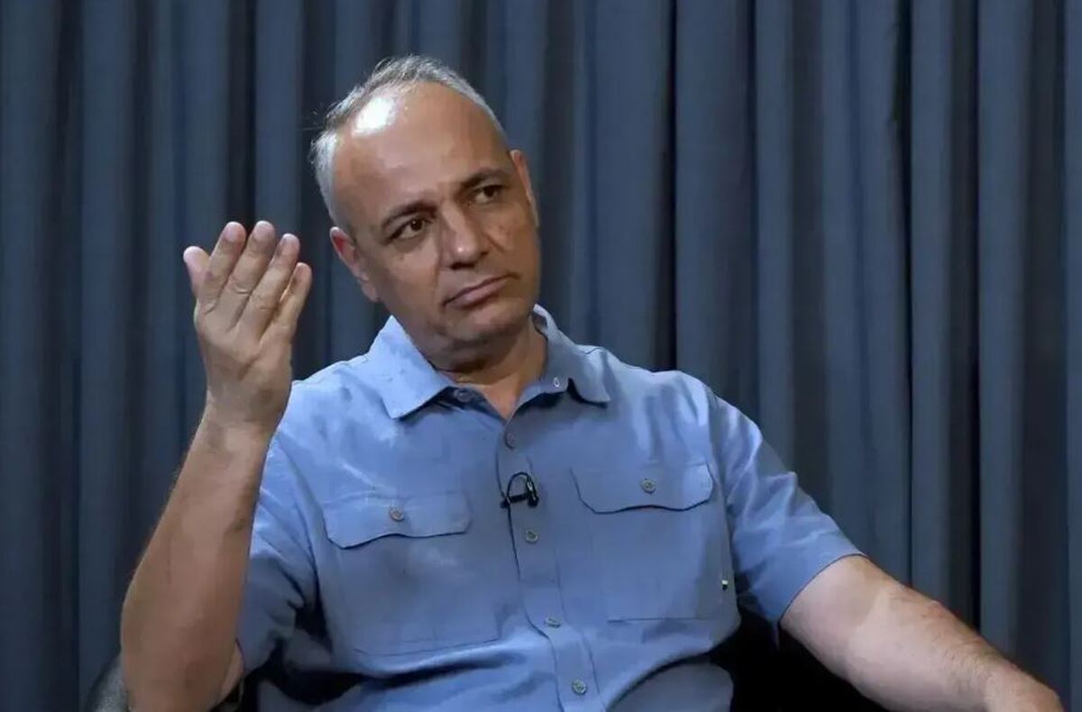 زیدآبادی: بحث درباره نوع خودرو مسئولان انحراف افکار عمومی است