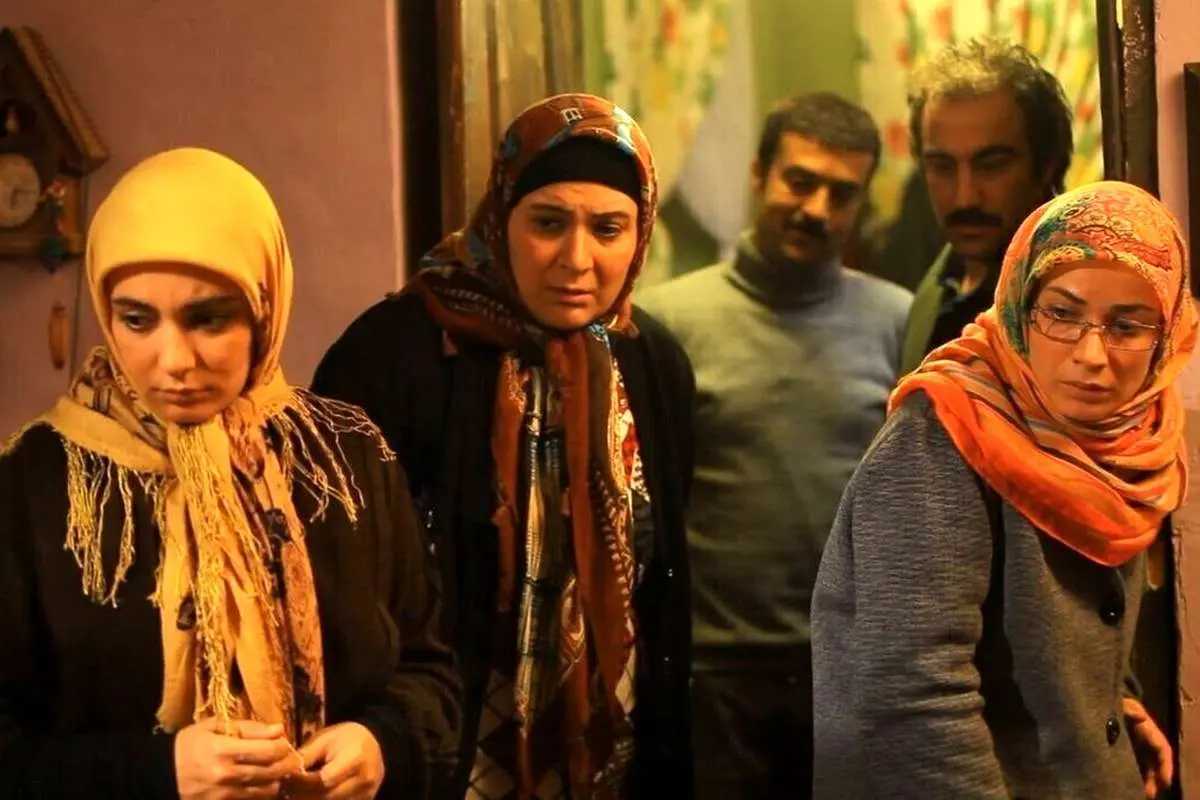 عکس| «نقی، ارسطو و هما» در اتاق گریم سریال پایتخت ۶