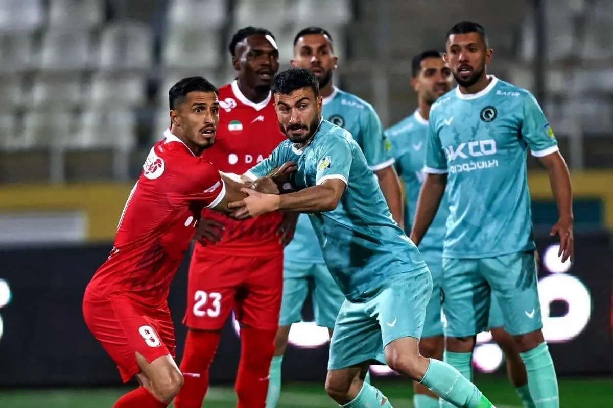 پرسپولیس با شکست پیکان به صدر جدول رسید