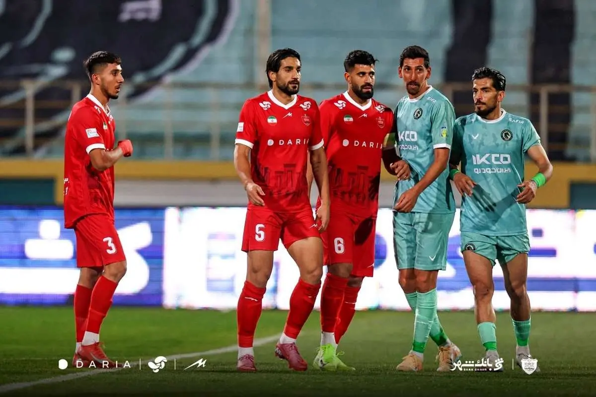 کارشناسی داوری صحنههای مشکوک بازی پیکان مقابل پرسپولیس کارشناسی داوری صحنههای مشکوک بازی پیکان مقابل پرسپولیس