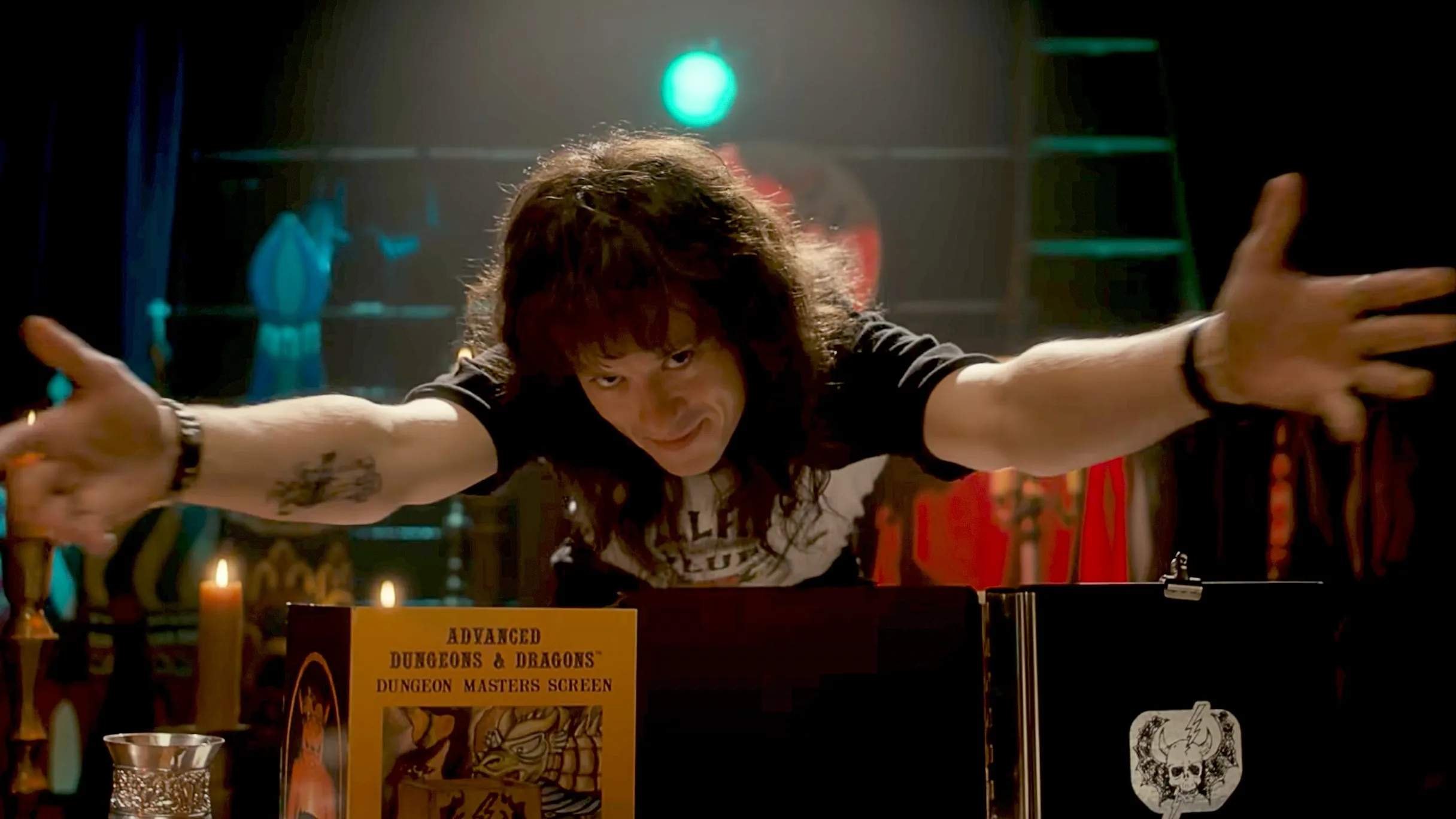 نگاهی به فصل ۵ «چیزهای عجیب و غریب» و تئوریهای داغ طرفداران | ادی مانسون باز میگردد؟ ادی مانسون