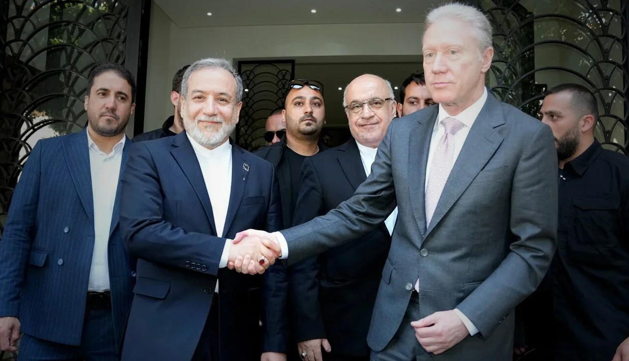 نامه وزیر خارجه لبنان به عراقچی: آماده آغاز مرحلهای تازه در روابط با ایران هستیم وزیر خارجه لبنان و عراقچی