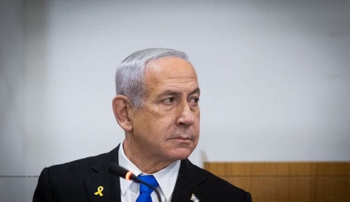 بدل نتانیاهو در صف نانوایی در تهران! + عکس