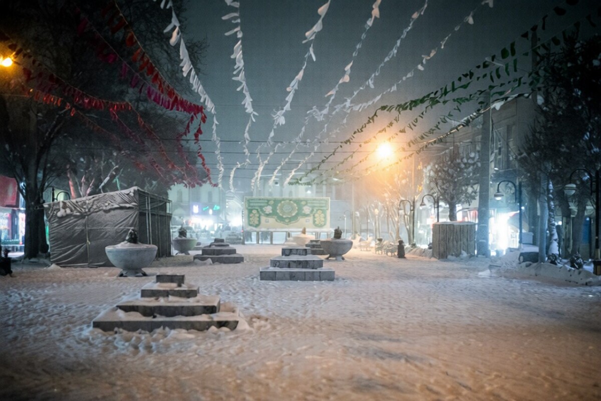 بارش‌های سنگین برف و باران در راه اراک و تهران