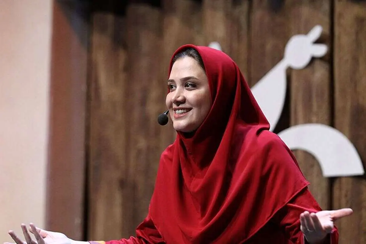 عکس| خوشگذرانی خانم مجری تلویزیون و دخترش در روز مادر