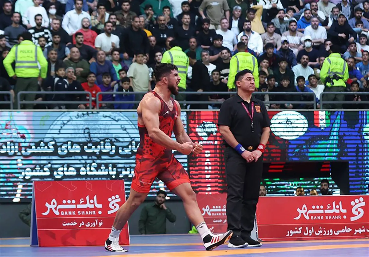 قهرمانی جنجالی بانک شهر در کشتی | اعتراض شدید استقلال جویبار به داوری قهرمانی جنجالی بانک شهر در کشتی | اعتراض شدید استقلال جویبار به داوری
