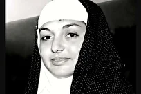 عکس| گوگوش در ۲۶ سالگی و در سفر حج؛ سال ۱۳۵۵