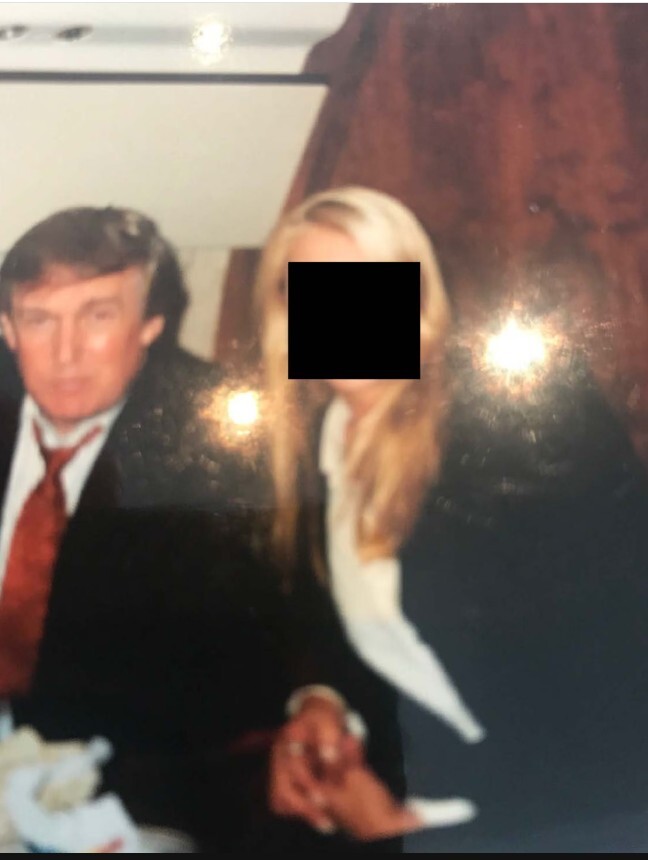 تصاویر رسوایی جدید جنسی اپسیتین ، رفیق شفیق | پایرترامپ، کلینتون و شاهزاده سابق بریتانیا هم به ماجرا باز شد + عکس تصاویر رسوایی جدید جنسی اپسیتین ، رفیق شفیق | پایرترامپ، کلینتون و شاهزاده سابق بریتانیا هم به ماجرا باز شد + عکس