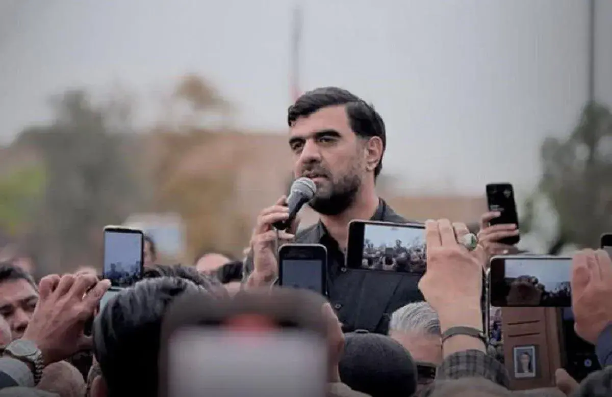 حضور جواد علیکردی در پلیس آگاهی مشهد برای بازبینی دوربین‌ها +تصاویر