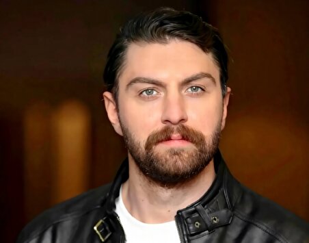 ببینید| حمایت امیرحسین فتحی از سجاد بابایی در ماجرای اختلاف مالی با تهیه کننده سریال شغال