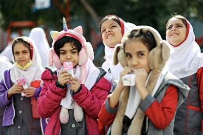 آقای وزیر آموزش و پرورش! مدرسه پادگان نیست | چرا با شادی مخالف هستید؟