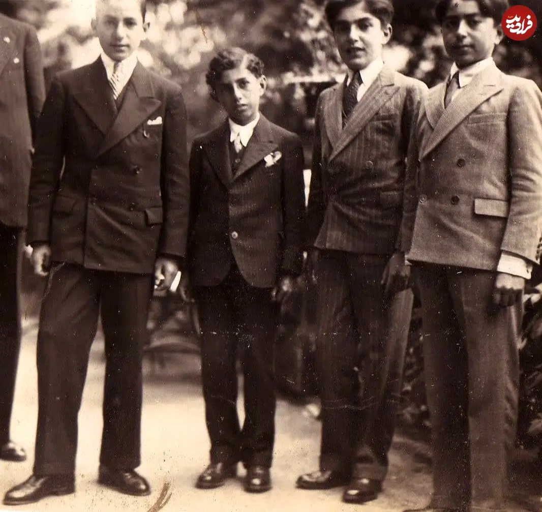 عکس| «محمدرضا پهلوی» در دوران نوجوانی و در دبیرستان لِه‌روزه در سوئیس