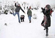 ببینید| برف‌بازی مردم اصفهان در زاینده‌رود