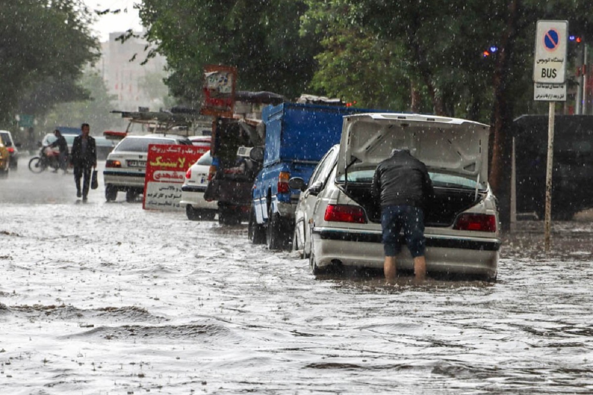 امداد رسانی هلال احمر به بیش از ۲۳ هزار هموطن در سیلاب و برف اخیر/ شمار جانباختگان به ۷ تَن رسید