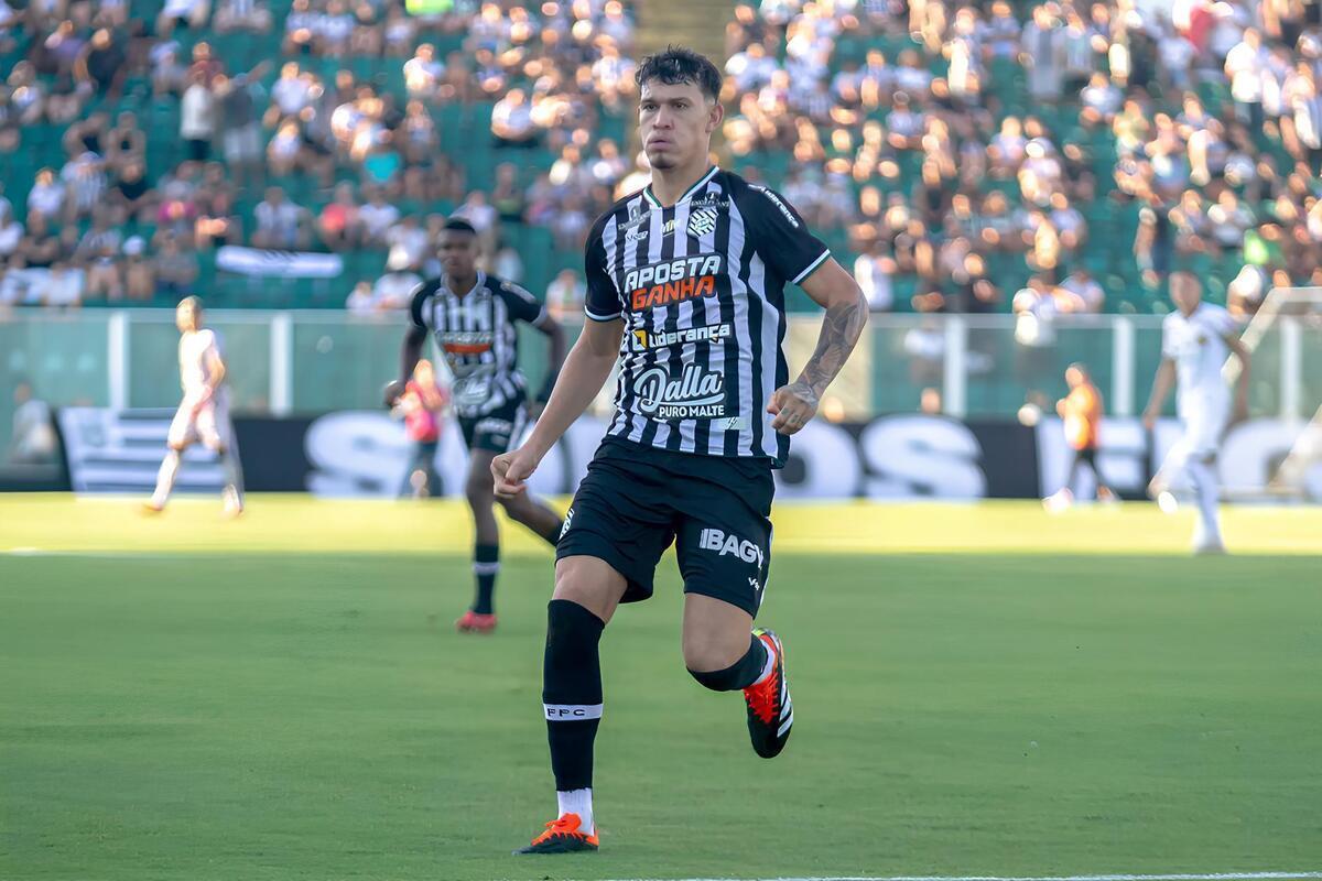 مهاجم برزیلی سری‌آ در لیست خرید اوسمار + عکس