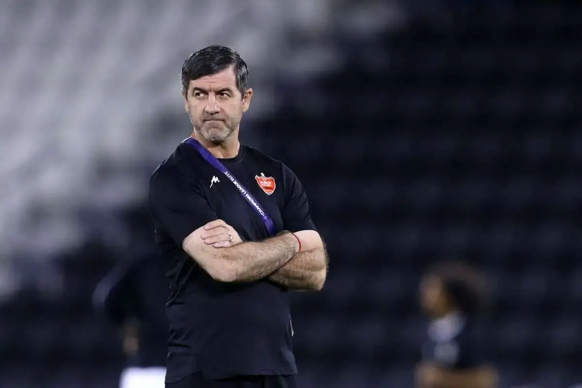 ماجرای بی حرمتی هواداران تراکتور به کریم باقری از کجا آغاز شد؟