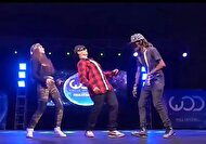 ببینید| رقص ربات ها در کنسرت خواننده مشهور چینی