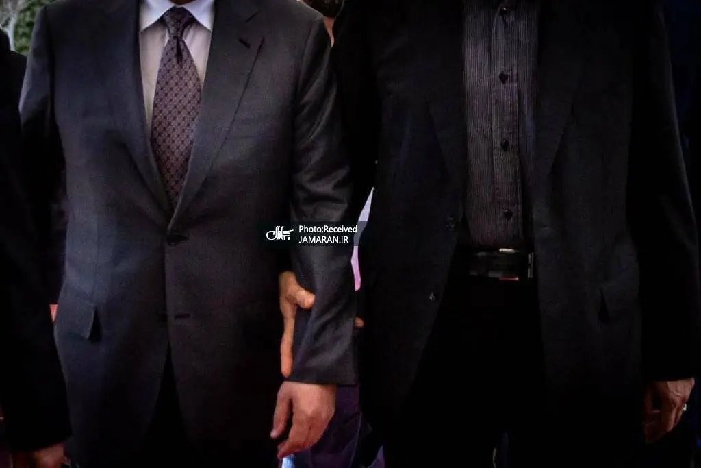 عکس| ژست پرتکرار لاریجانی در ملاقات های رسمی؛ دیپلماسی دستگیری عکس| ژست پرتکرار لاریجانی در ملاقات های رسمی؛ دیپلماسی دستگیری