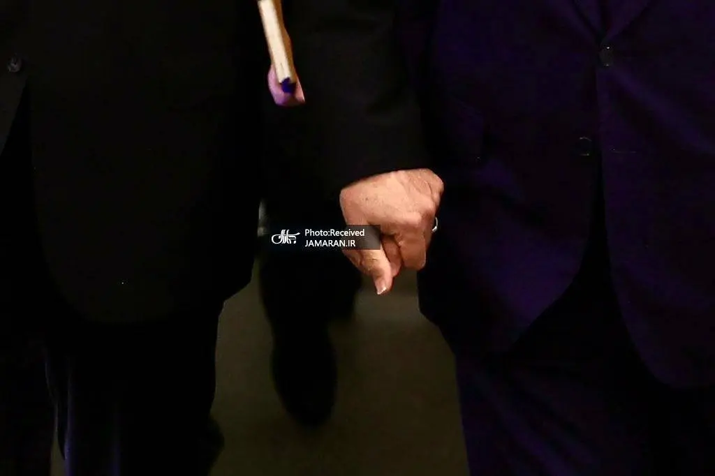 عکس| ژست پرتکرار لاریجانی در ملاقات های رسمی؛ دیپلماسی دستگیری عکس| ژست پرتکرار لاریجانی در ملاقات های رسمی؛ دیپلماسی دستگیری