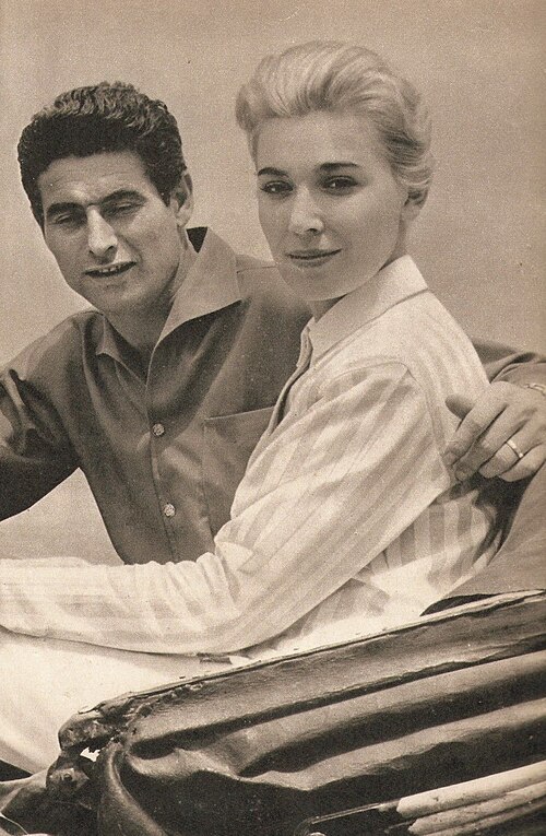 لورنزو بوفون در کنار همسر اولش